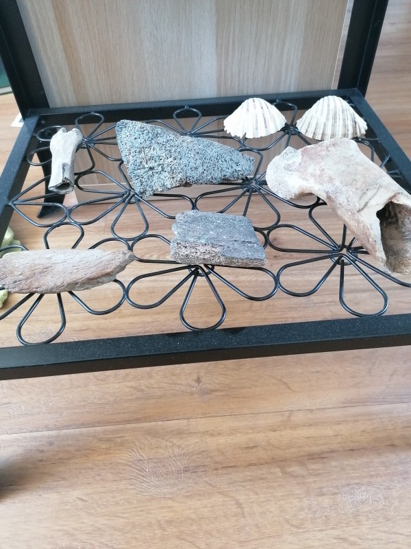 IMG_20200401_132535.jpg (3.91 MiB) 1532 keer bekeken Metalen "plank".