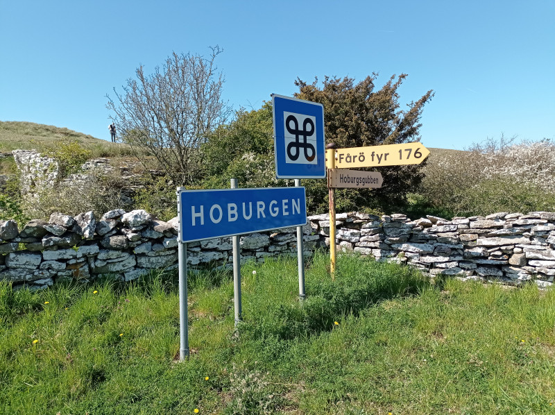 2024-05-15 14.17 Hoburgen bord naar Fårö.jpg