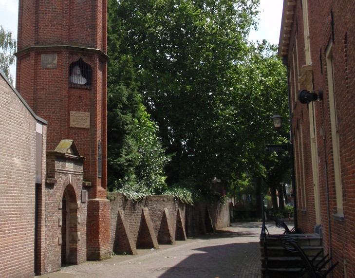 Linnaeustorentje_Harderwijk - foto by Advance - Wikipedia, de vrije encyclopedie.JPG