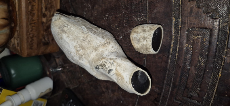 Dit is de steen, ik brak het af en zag dit resultaat