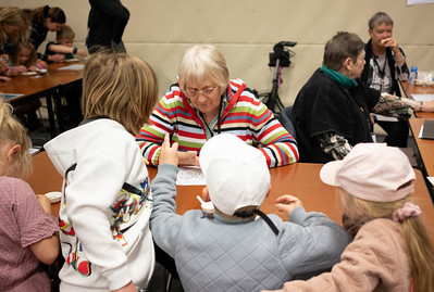 Kinderactiviteiten met oa hulp van de Werkgroep fossielen Wageningen